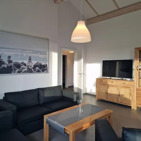 G28 Eingezaeuntes Mit Infrarotkabine By Interhome