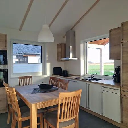 G28 Eingezaeuntes Mit Infrarotkabine By Interhome *