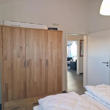 G28 Eingezaeuntes Mit Infrarotkabine By Interhome * Бутьядинген