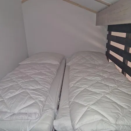 G28 Eingezaeuntes Mit Infrarotkabine By Interhome Σπίτι διακοπών *