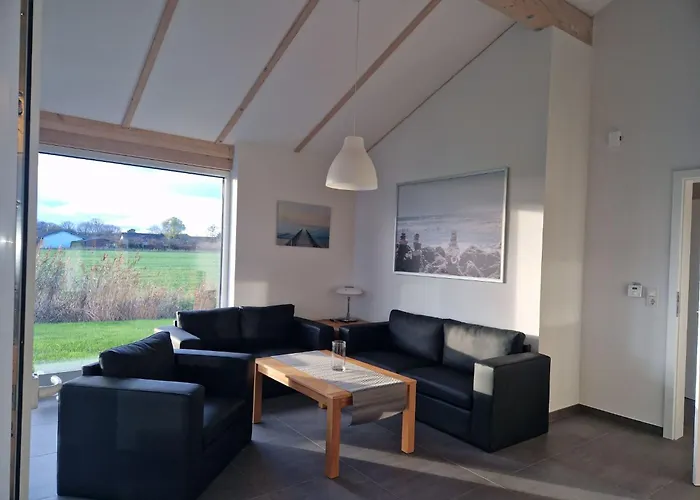 G28 Eingezaeuntes Mit Infrarotkabine By Interhome Butjadingen