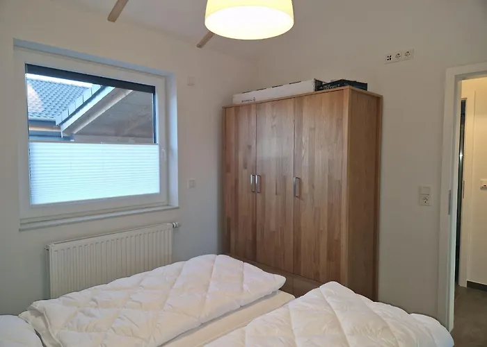 G28 Eingezaeuntes Mit Infrarotkabine By Interhome *