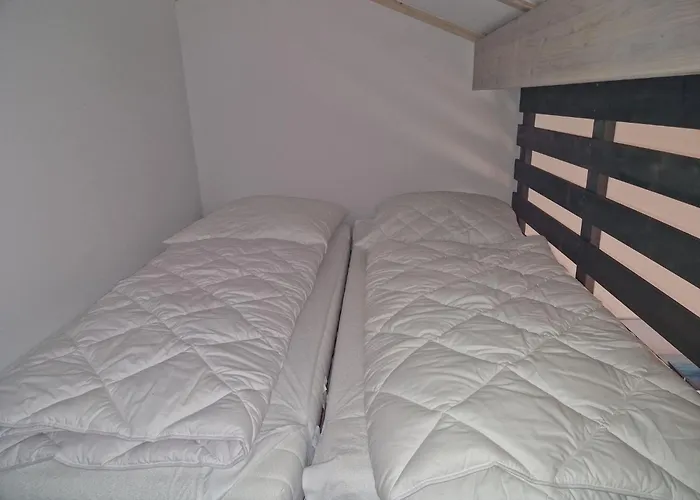 G28 Eingezaeuntes Mit Infrarotkabine By Interhome Holiday home *